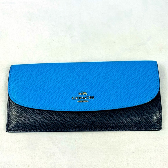 Coach Handbags - Coach envelope wallet